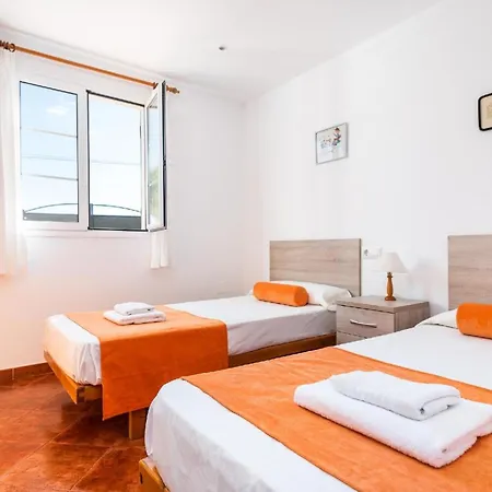 Casa de Férias Mit Privatpool Fuer 6 Personen Ca 140 Qm In Ciutadella, Menorca Westkueste Von Menorca *