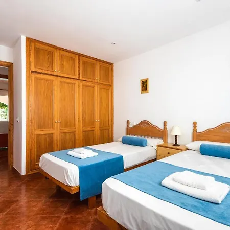 Mit Privatpool Fuer 6 Personen Ca 140 Qm In Ciutadella, Menorca Westkueste Von Menorca * Troquerias